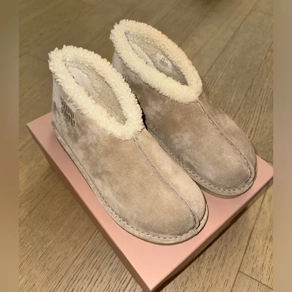 Miu Miu shearling suede boots size 40 - Picture 2 of 7